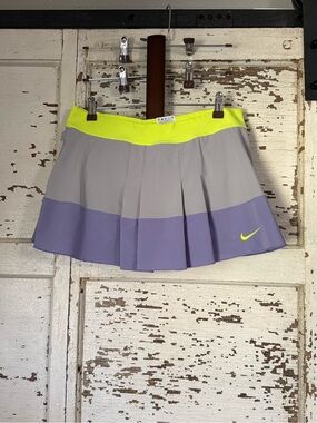 Nike Neon Yellow, Gray & Lavender Pleated Tennis Skort size large